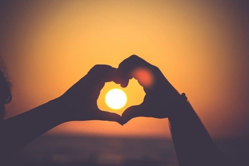 The Relationship Between Heart-Warming Videos and Corporate Video